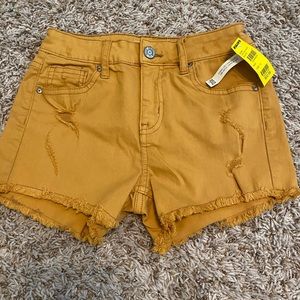 tillys never worn jean shorts